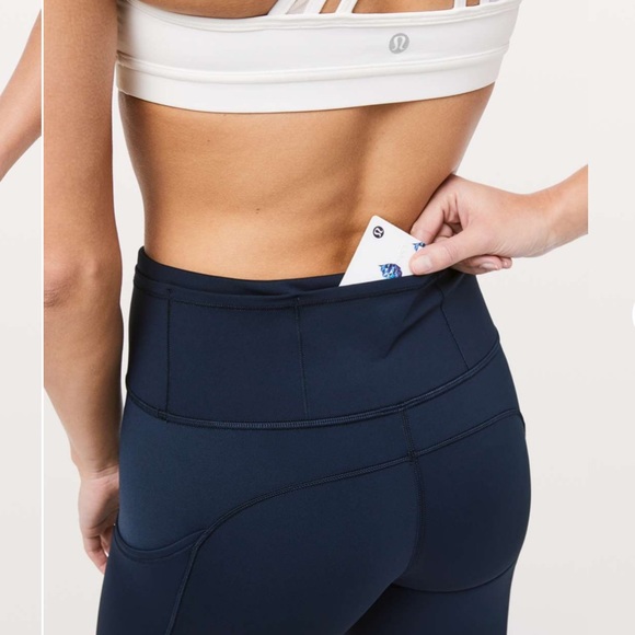 Lululemon Fast and Free 7/8 Tight Leggings 2 - Picture 4 of 10